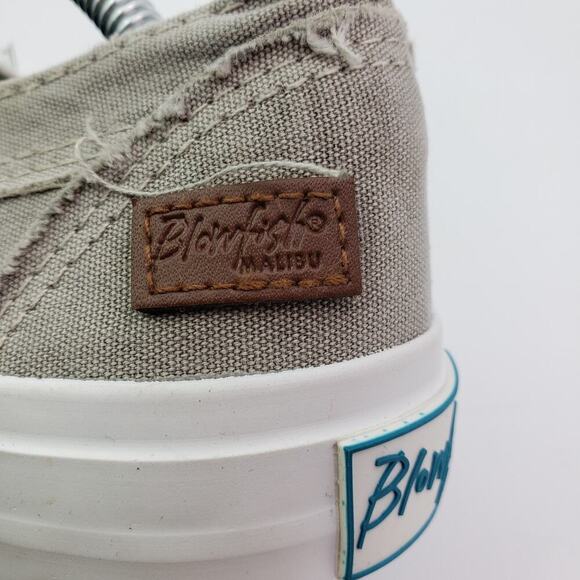 Blowfish Malibu Marley Womens Sz 8 Khaki Green Canvas Distress Low Sneaker Shoes - Picture 11 of 12